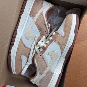 Nike Dunk Low Retro PRM in Tan and White